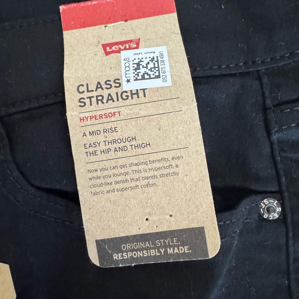 Levi's Black Classic Straight Jeans